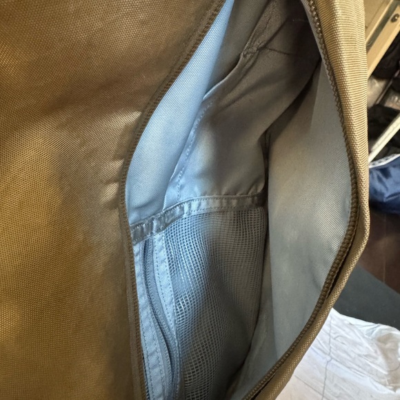 Evergoods CPL24 Civic Panel Loader Coyote Brown ECOPAK - Picture 9 of 14